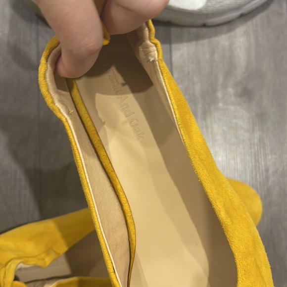 Shoes for Cinderella - Picture 3 of 3